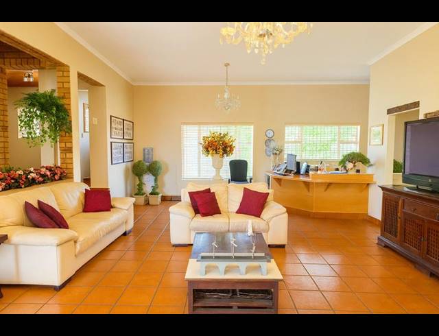 4 BEDROOM HOUSE FOR SALE IN MORELETAPARK